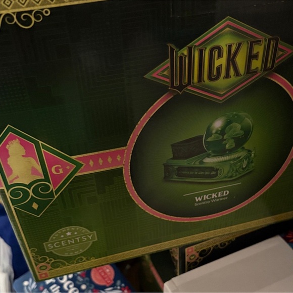 Scentsy Wicked wax warmer - Picture 5 of 5